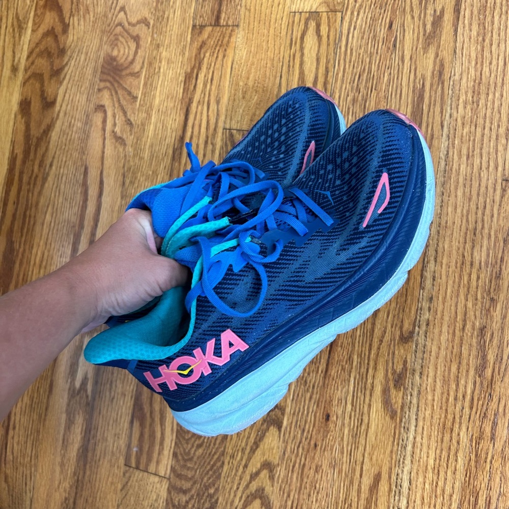 Hoka Clifton 9